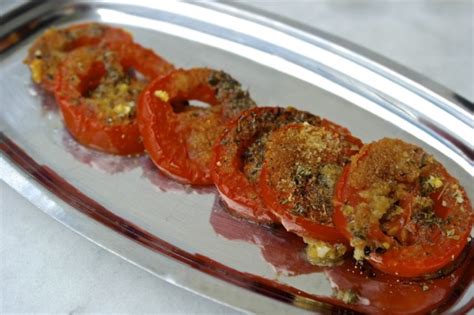 juicy-roasted-tomatoes-with-oregano-and-garlic-olive-tomato image
