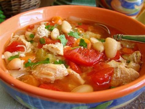 chicken-tomato-and-white-bean-soup image