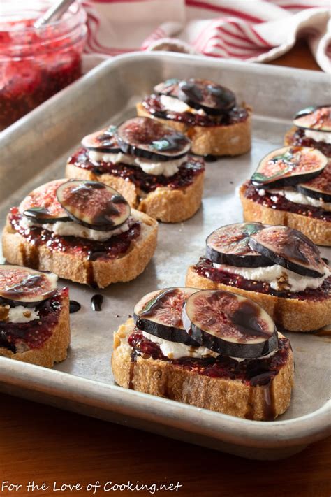fig-and-goat-cheese-crostini-with-balsamic-glaze-for image