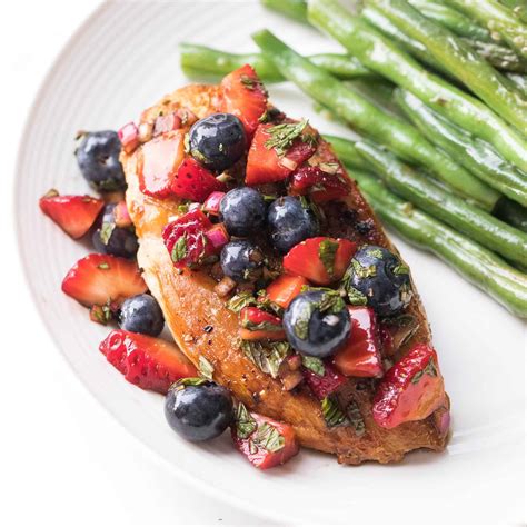 whole30-chicken-with-berry-salsa-keto-paleo-tastes image
