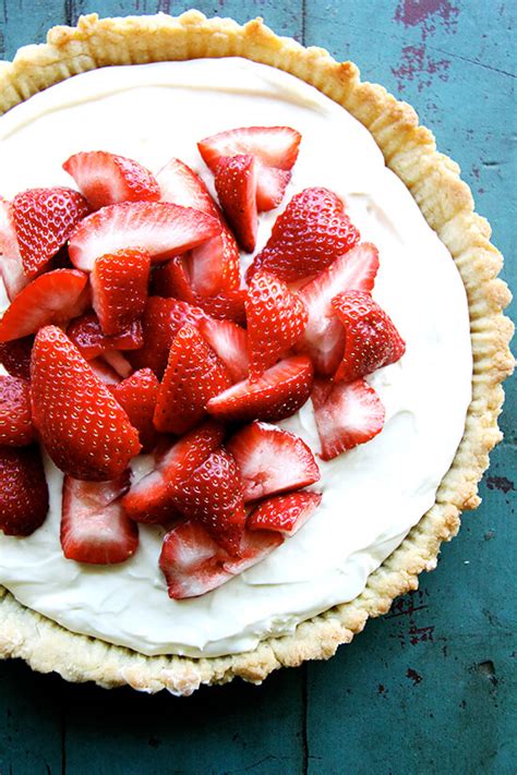 strawberry-mascarpone-tart-alexandras-kitchen image