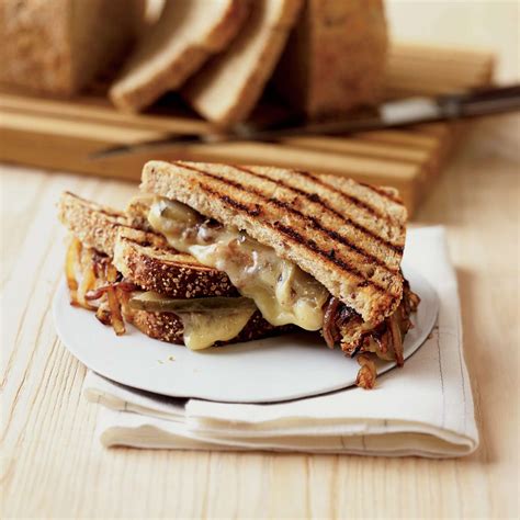 french-onion-grilled-cheese-sandwiches-recipe-food image