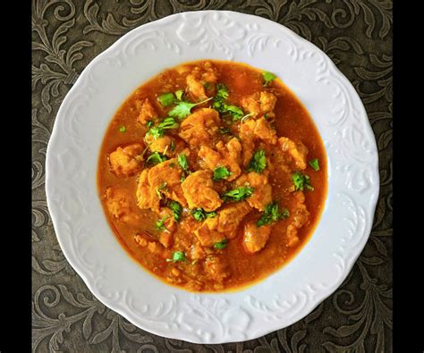 easy-chicken-curry-recipe-authentic-indian-curry image