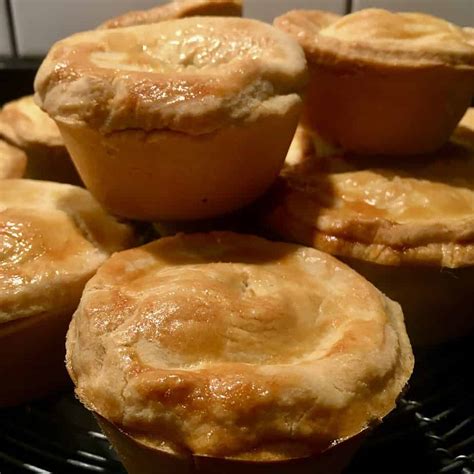mince-pies-recipe-unbelievably-easy-hold-the image