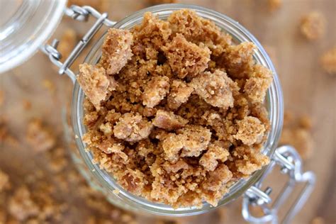 cinnamon-graham-cracker-crumble-with-the image