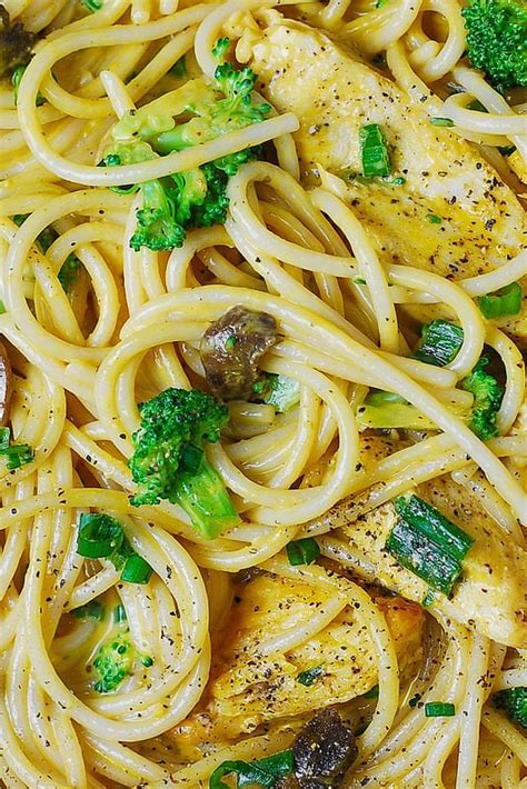 chicken-broccoli-spaghetti-with-golden-mushroom-sauce image