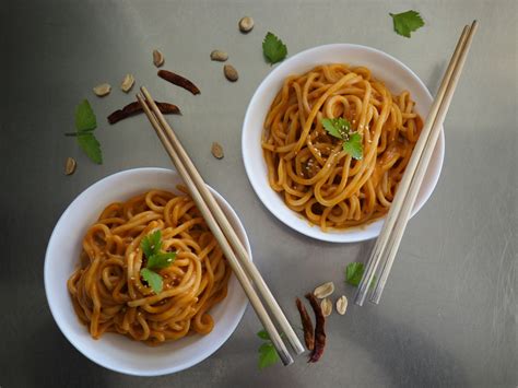 make-this-easy-5-ingredient-peanut-noodles-to image
