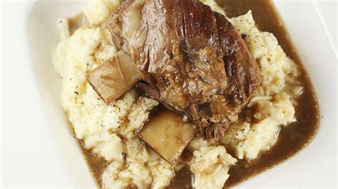 crock-pot-short-ribs-recipe-tablespooncom image