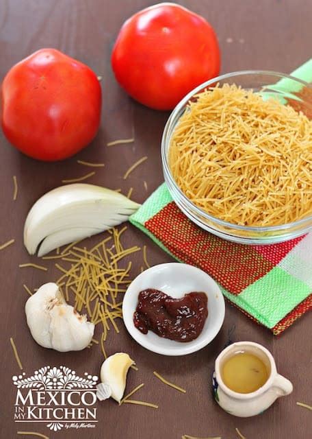 how-to-make-mexican-noodles-sopa-seca-de-fideo image