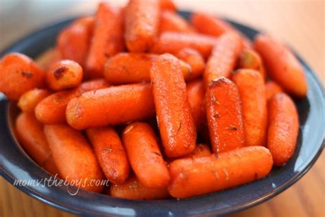 balsamic-honey-glazed-oven-roasted-carrots-mom image