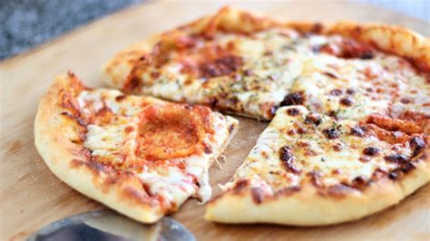 amazing-gluten-free-pizza-crust-let-them-eat-gluten image