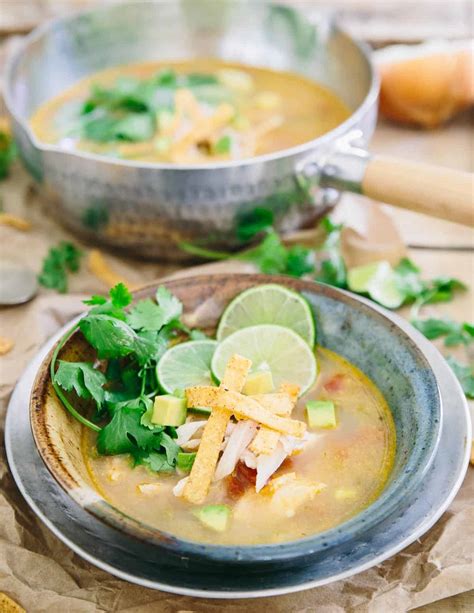 sopa-de-lima-traditional-mexian-lime-soup-with image