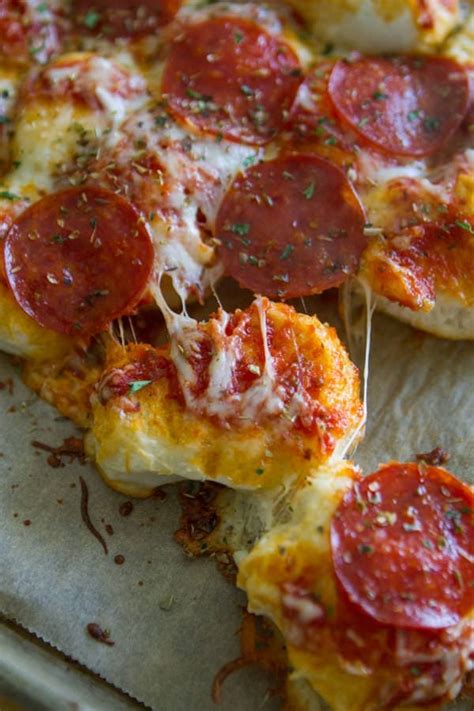 pull-apart-pizza-bread-bubble-pizza-laurens-latest image