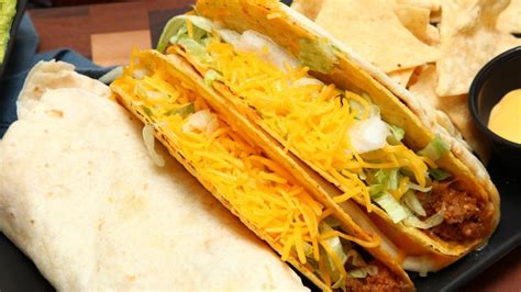 what-youre-really-eating-when-you-order-taco-bell image
