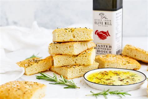 gluten-free-focaccia-with-rosemary-with-video image