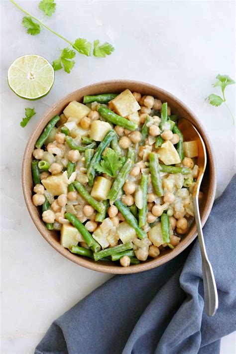 coconut-green-bean-curry-recipe-its-a-veg-world-after image