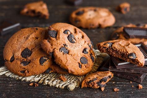 les-biscuits-au-chocolat-recettes-du-qubec image
