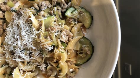 15-minute-sausage-and-leek-pasta-with-white-wine image