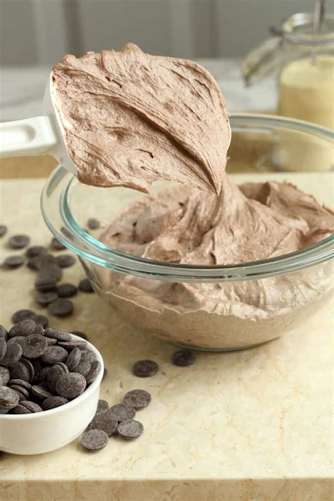 malted-chocolate-frosting-baking-sense image