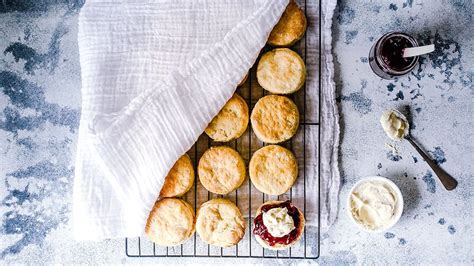 3-ingredient-super-simple-scone-recipe-you-totally image