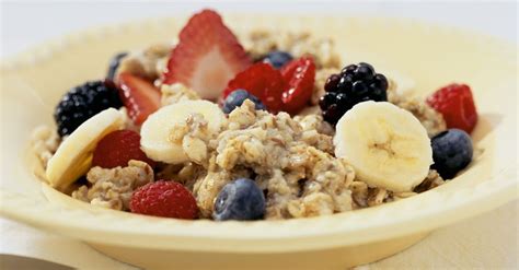 oatmeal-with-fruit-recipe-eat-smarter-usa image
