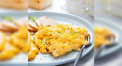 cheesy-scrambled-eggs-recipe-how-to-make-cheesy image