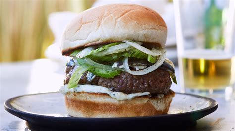 this-lamb-burger-is-all-we-want-on-burger-night-bon image