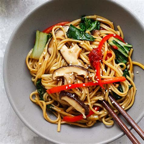 lo-mein-with-vegetables-lo-mein-noodles-rasa-malaysia image