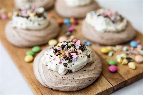 easter-meringue-nests-what-sarah-bakes image