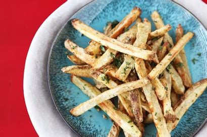 baked-french-fries-with-indian-spices-cumin-coriander image