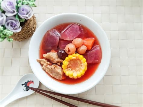 beetroot-soup-with-corn-and-pork-ribs-souper-diaries image