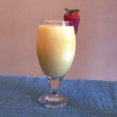 pineapple-coconut-mango-smoothie-weight image