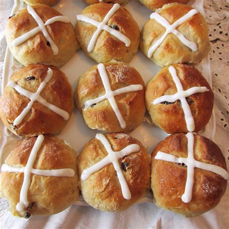 dads-dairy-free-hot-cross-buns-recipe-nut-free-too image