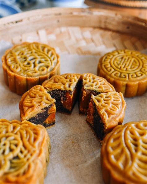classic-mooncakes-with-red-bean-paste-the-woks-of image