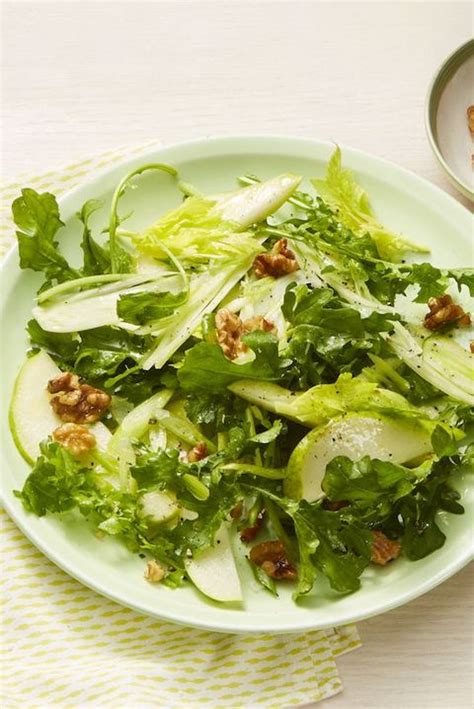 best-pear-walnut-salad-recipe-how-to-make-pear image