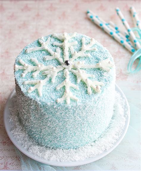 how-to-make-a-chocolate-snowflake-topper-cake image