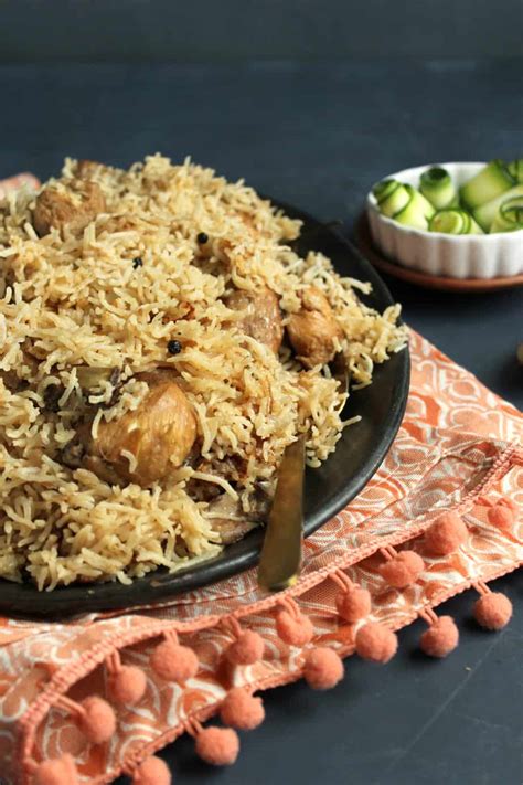 easy-one-pot-chicken-pulao-pakistani-flour-spice image