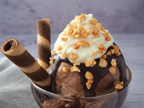 chocolate-sundae-keep-calm-and-eat-ice-cream image