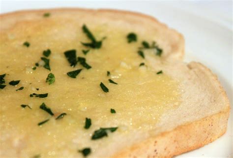 grilled-sourdough-garlic-bread-bigoven image