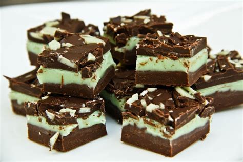 dark-chocolate-peppermint-3-layer-fudge-gluten image