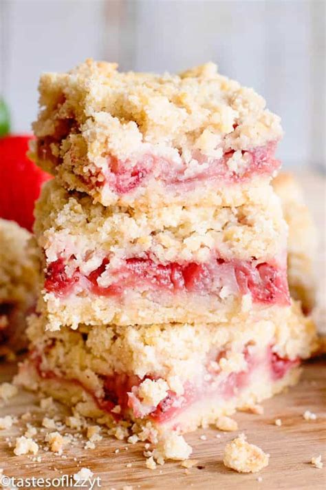 strawberry-crumb-bars-recipe-easy-dessert-with-fresh image
