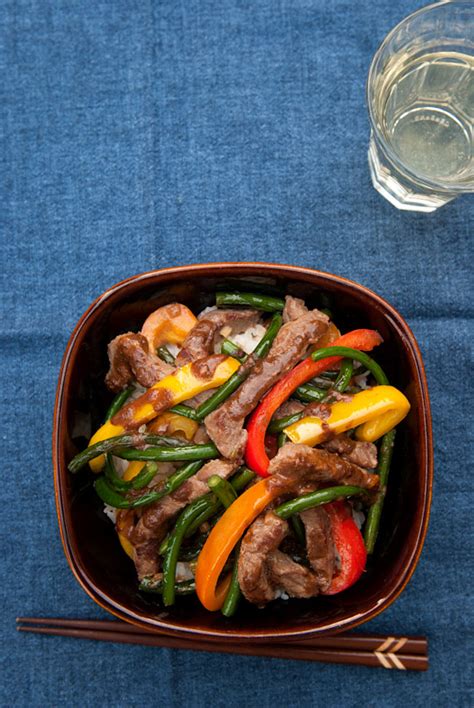 garlic-scapes-and-beef-stir-fry-goborootcom image