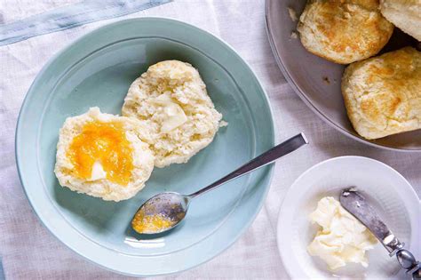 classic-southern-buttermilk-biscuits image