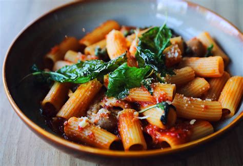 one-pot-pasta-with-sausage-and-spinach-fresh image