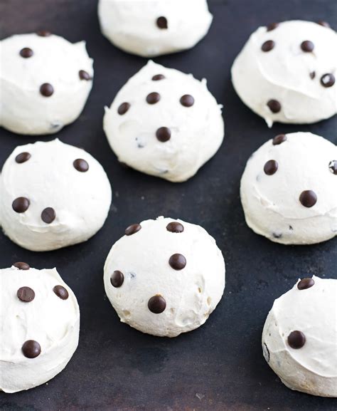 moms-chocolate-chip-meringue-cookies-the-iron-you image