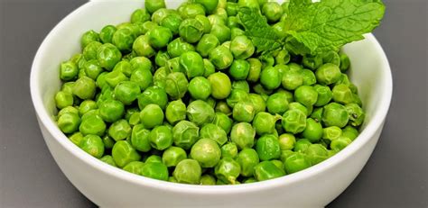 a-basic-cook-microwaved-peas image