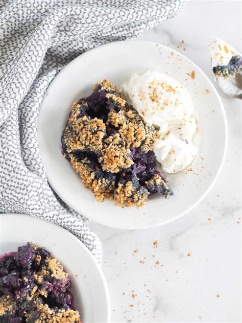 low-carb-berry-dump-cake-cassidys-craveable-creations image