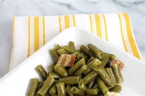 southern-style-green-beans-in-the-pressure-cooker image