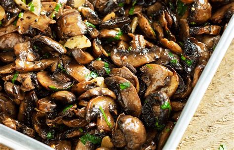 baked-garlic-parsley-mushrooms-recipe-eatwell101 image