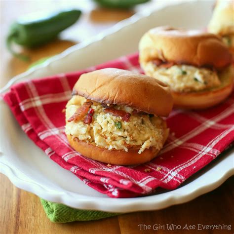 jalapeno-popper-chicken-sliders-the-girl-who-ate image